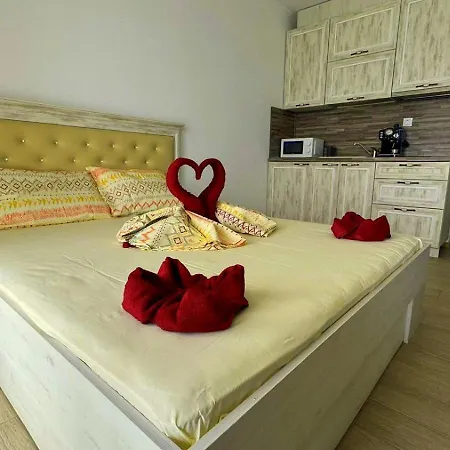 Appartamento и студия в комплекс акротирия *