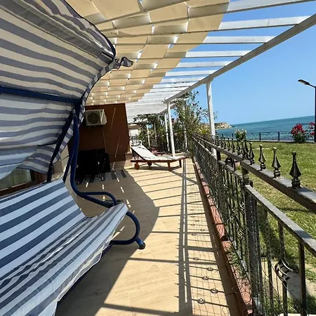Appartamento и студия в комплекс акротирия Nesebar